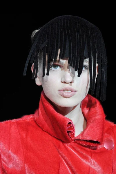 Look 28